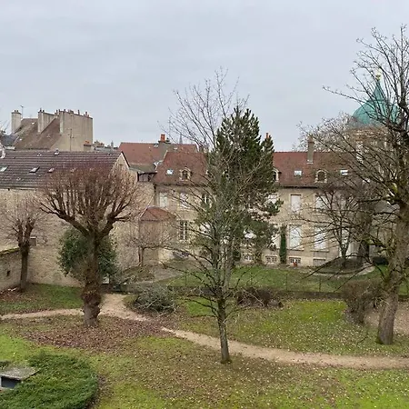 Le Tivoli - Balcon Vue Jardin *