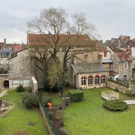 Le Tivoli - Balcon Vue Jardin *